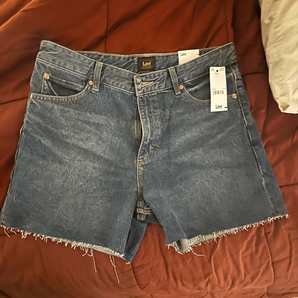 Lee Medium Wash Loose Rider Shorts Size 31 please read description about size